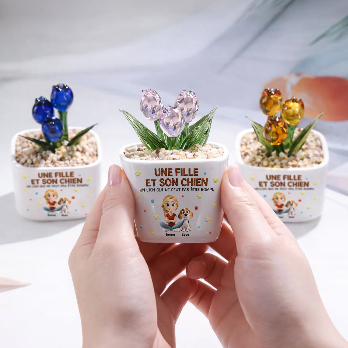 Fille Câline Et Ses Adorables Chiens - Tulipes Éternelles Personnalisées Avec Effet 3D En Verre - Image 3