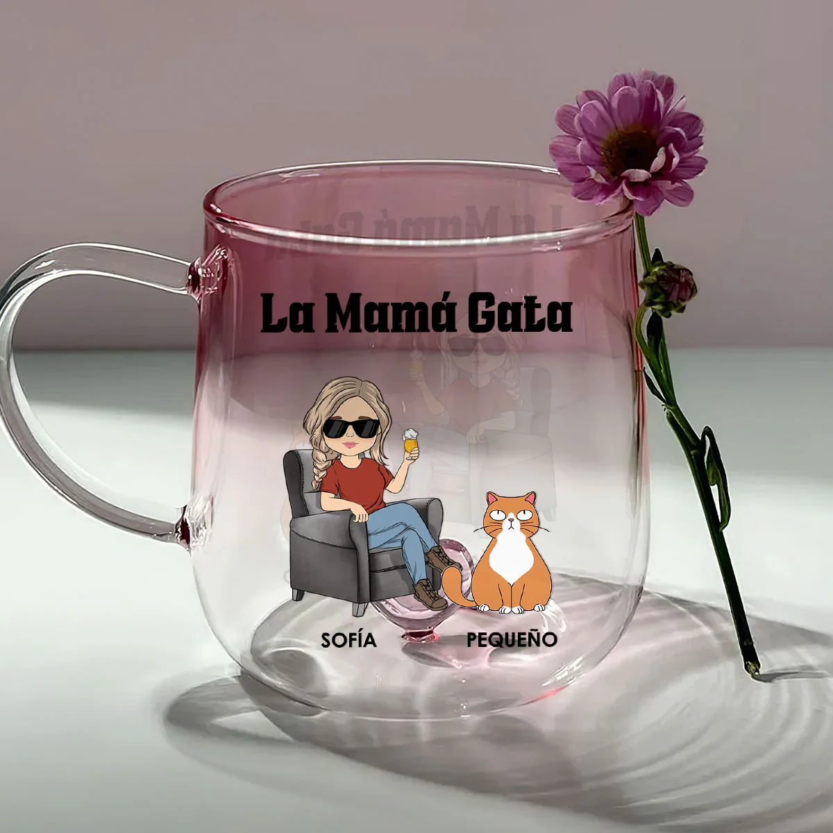 La Mamá Gata - Taza Personalizada De Vidrio Degradado Rosa - Image 4